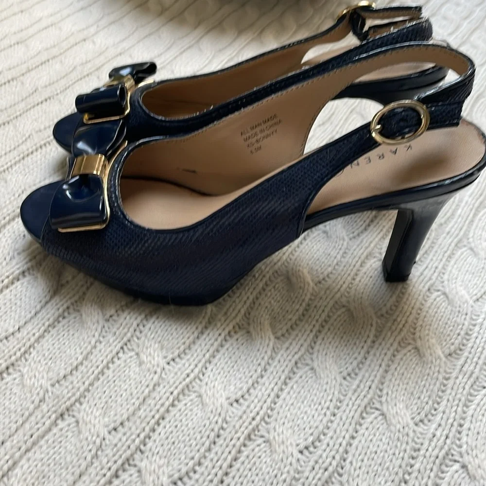 Karen Scott Sz 6.5 navy sling back high heel. Open toe bow 3.5” heel Bonny